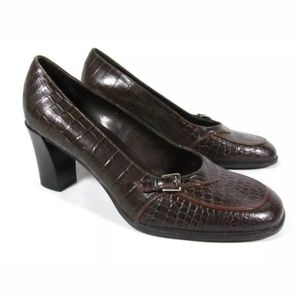 Sold!!! Franco Sarto Pump Women size 7 Brown Leather Croc